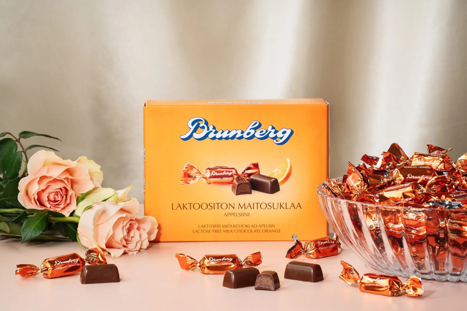 Brunberg Lactose Free Milk Chocolate Orange 250g, 6-Pack-1 - Scandinavian Goods