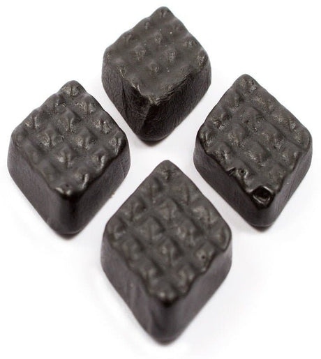 Halva Salmiakkiruutu 200g - Scandinavian Goods